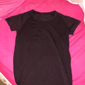 Lululemon Swifty tech tee